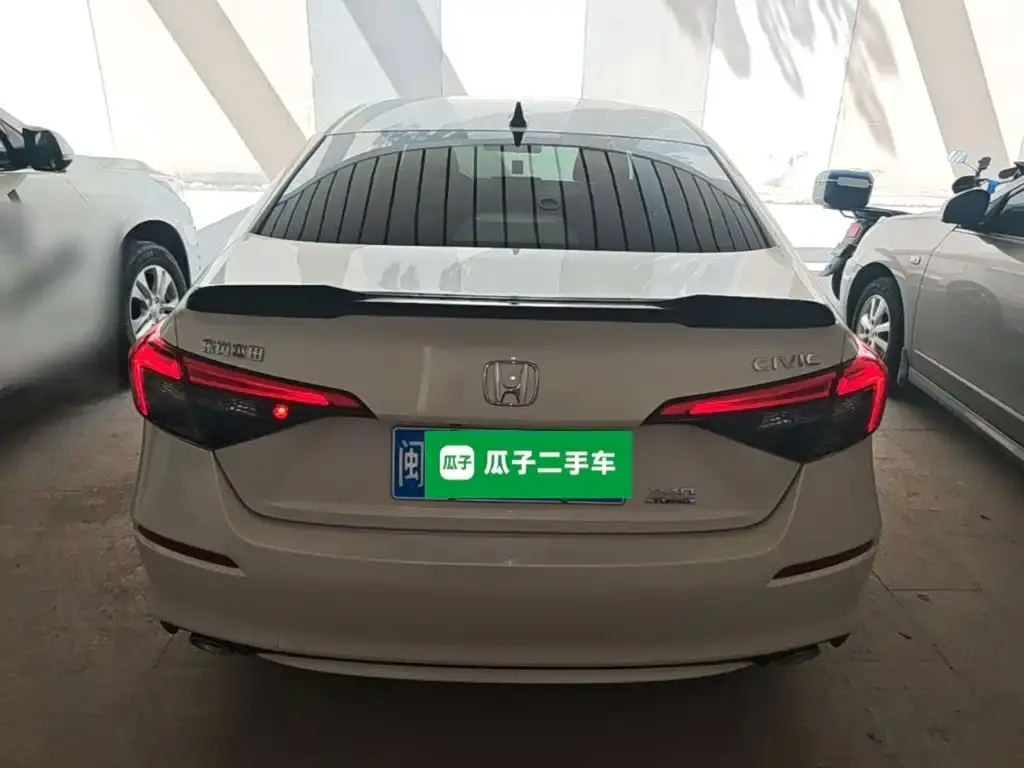 Honda Civic — фото 8
