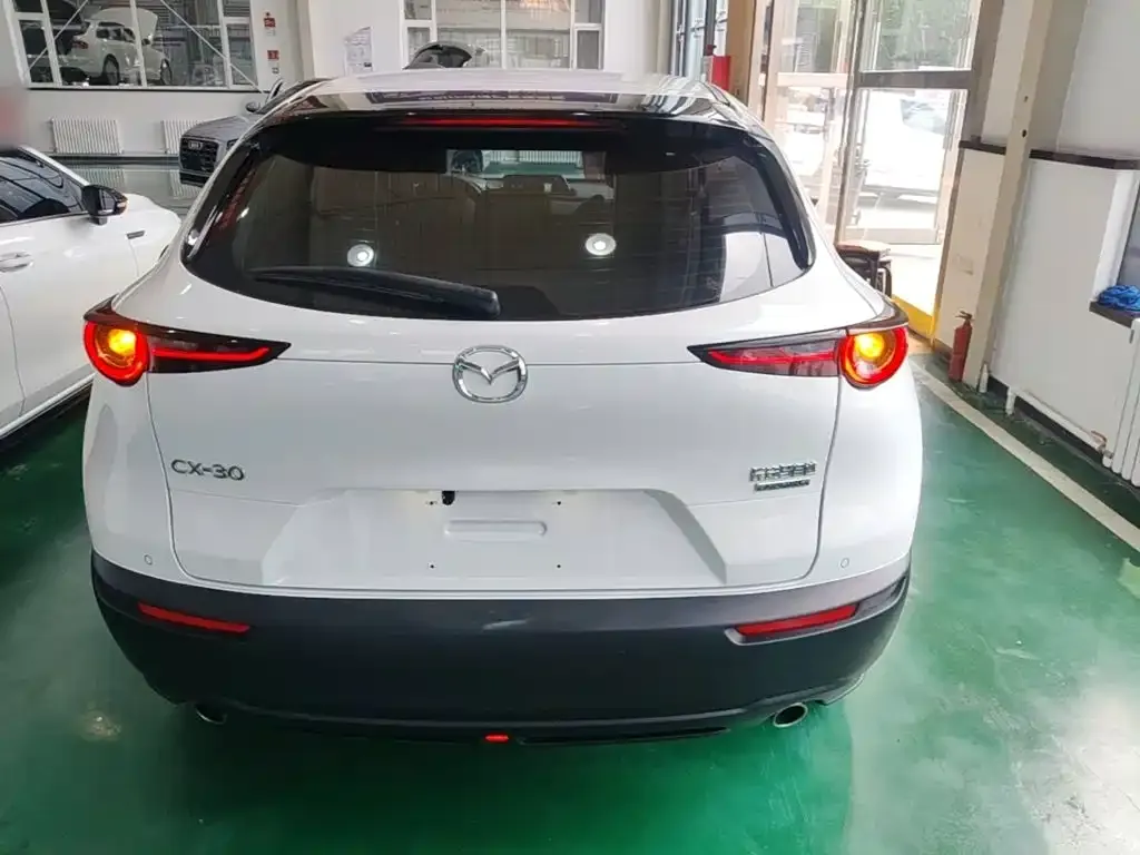 Mazda CX-30 — фото 4