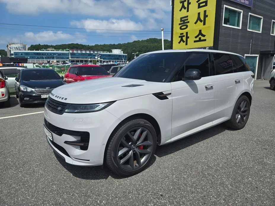 Land Rover Range Rover Sport — фото 1