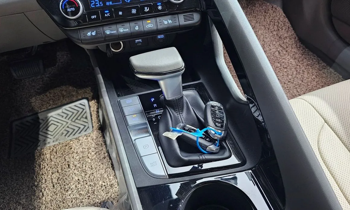Hyundai AVANTE — фото 9