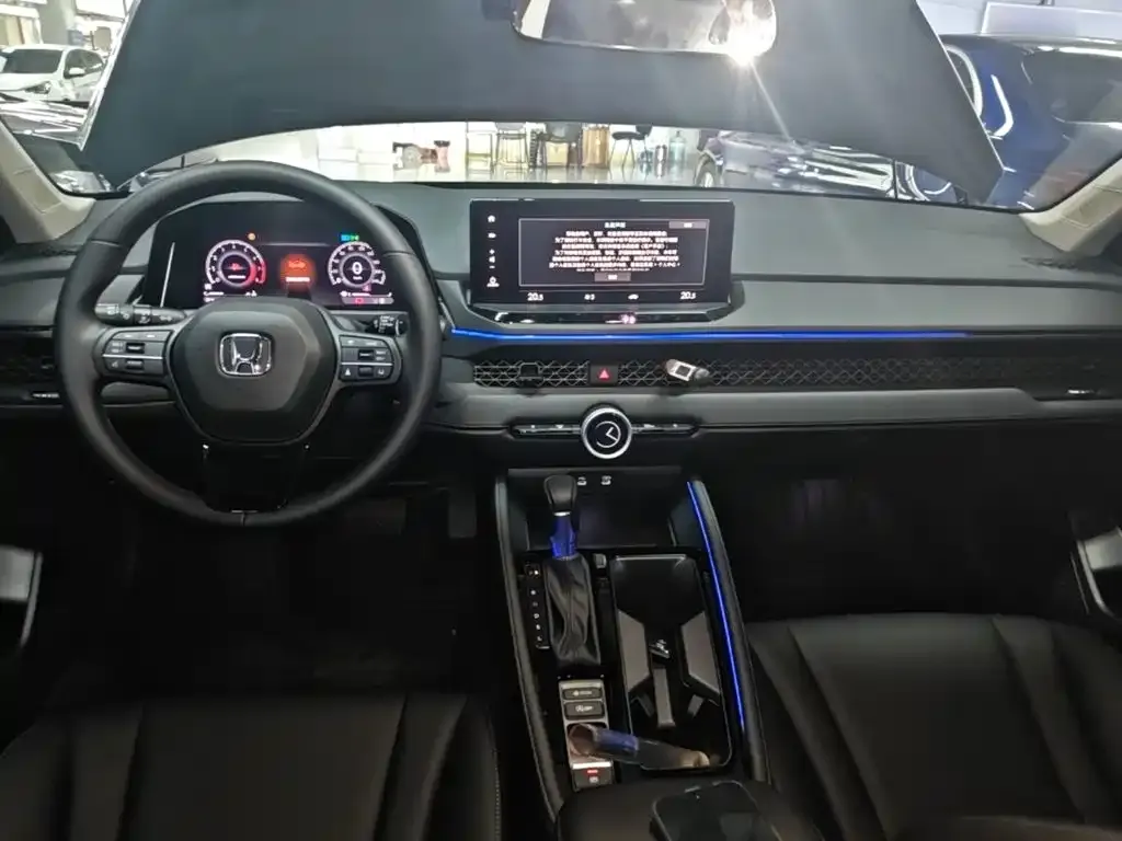 Honda Accord — фото 4