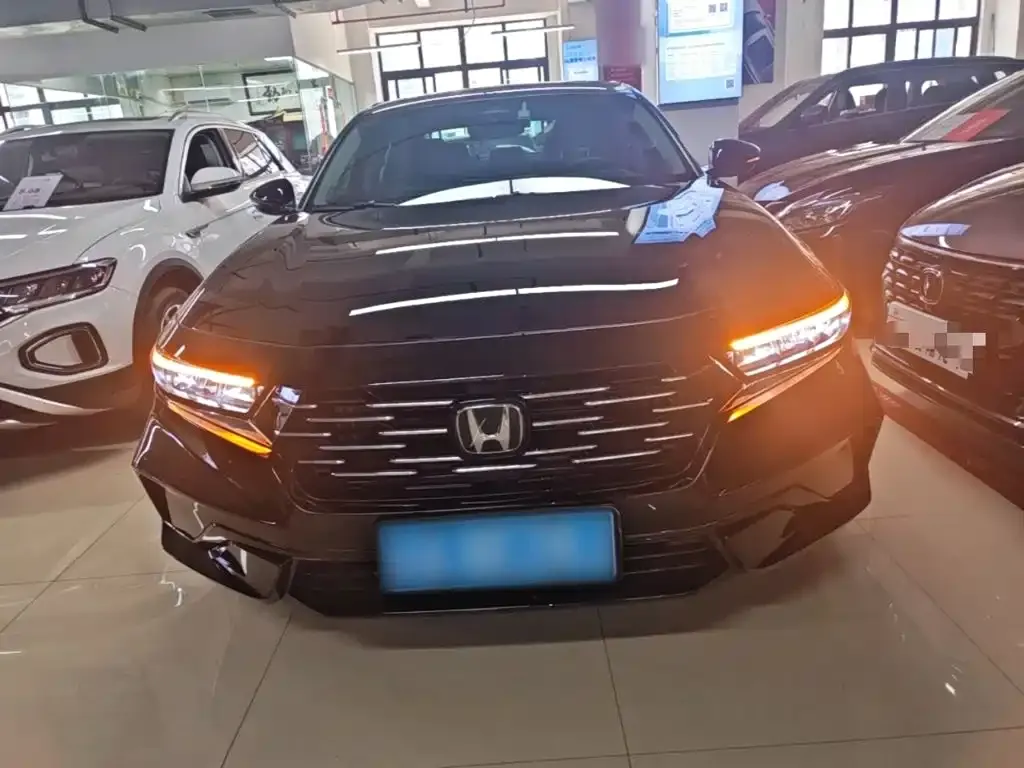 Honda Accord — фото 3