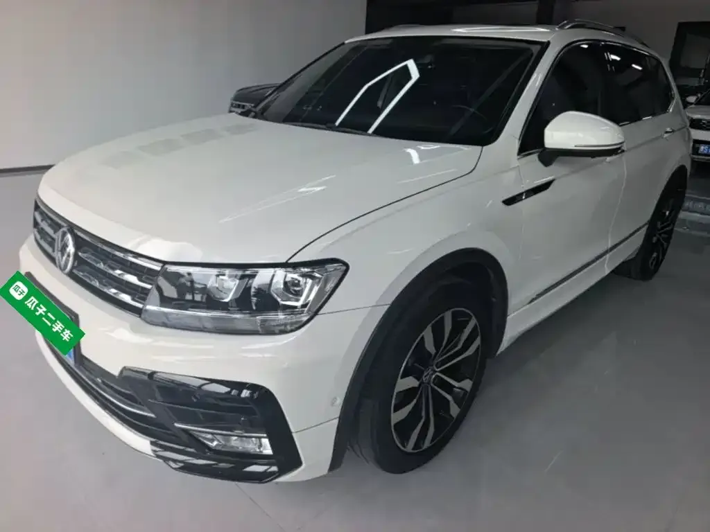 Volkswagen Tiguan L — фото 5