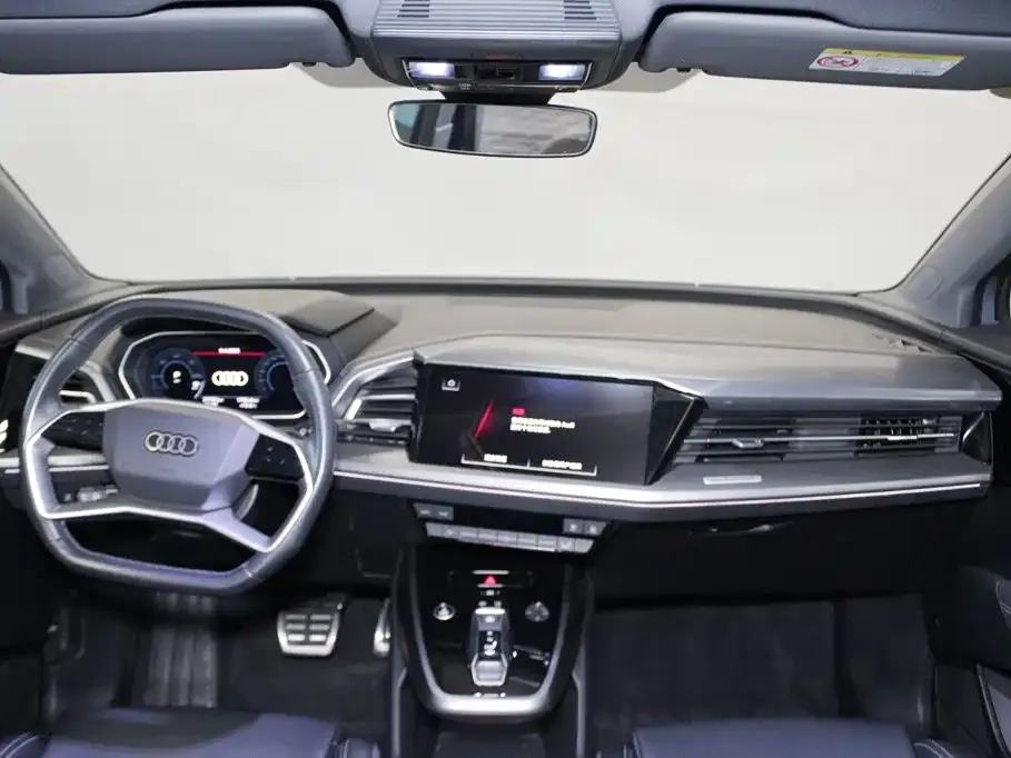Audi Q4 e-tron — фото 4
