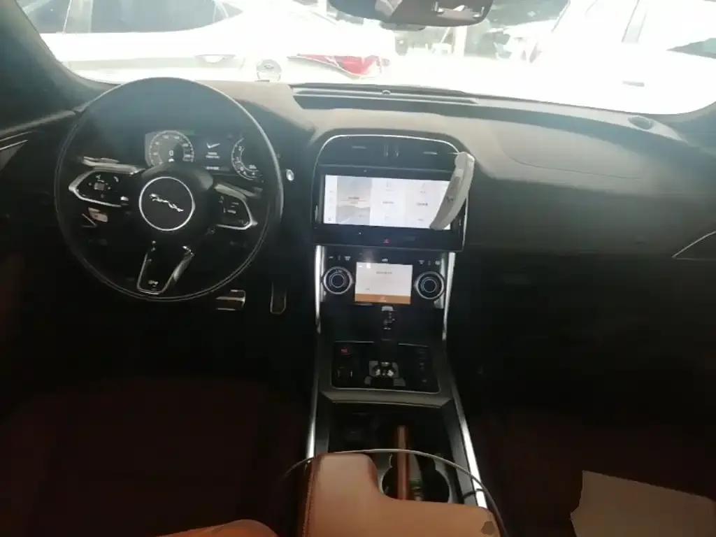 Jaguar XEL 2024 из CN, фото 3