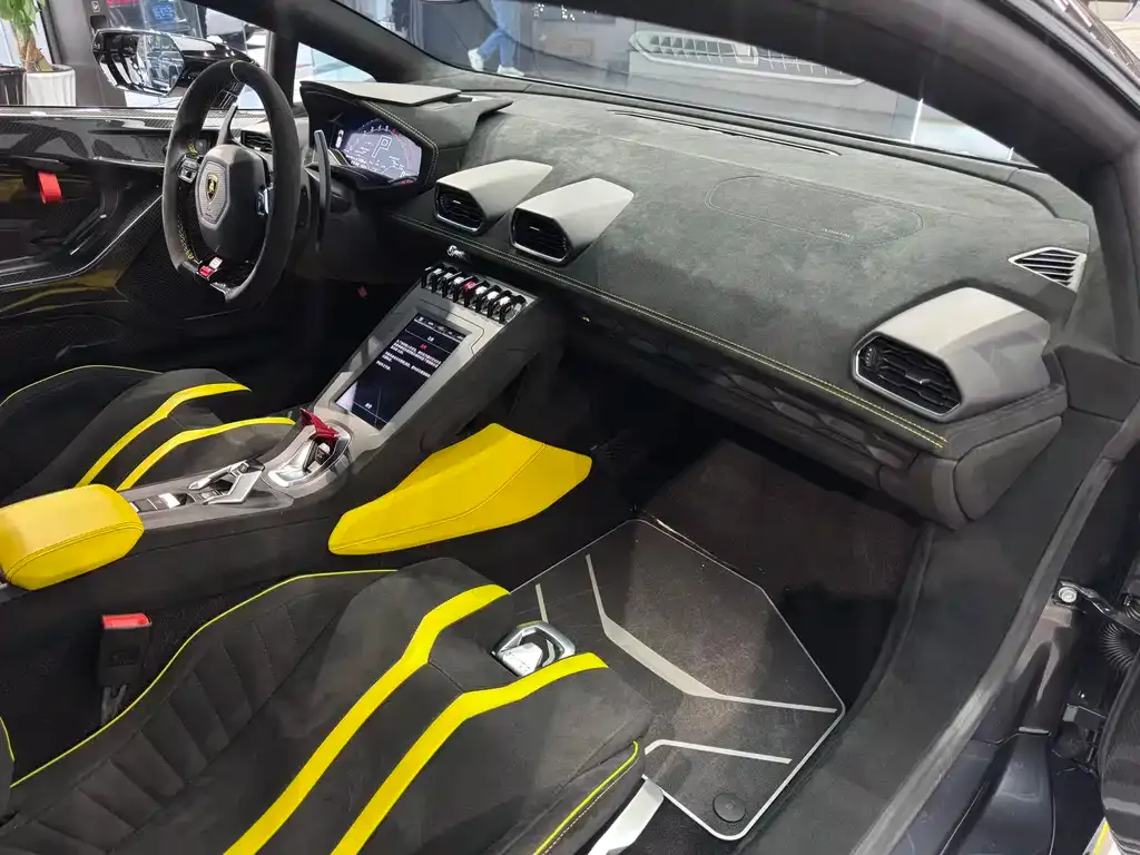 Lamborghini Huracan — фото 4