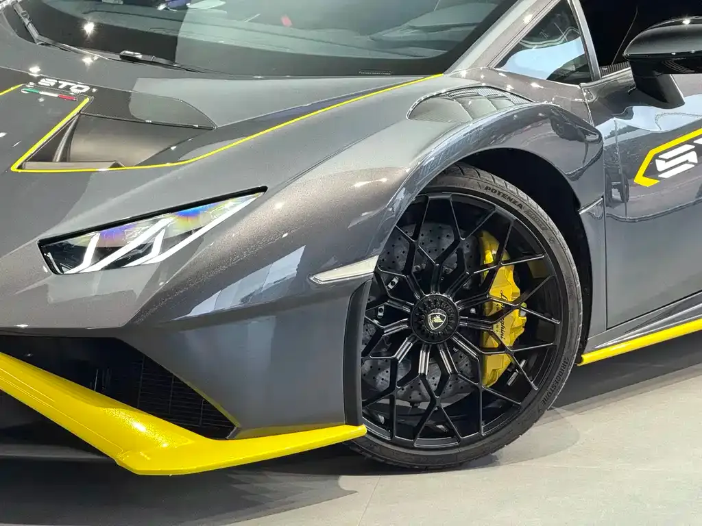Lamborghini Huracan — фото 8