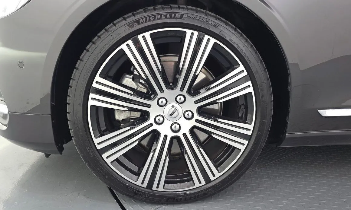 Volvo S90 2023 из KR, фото 6