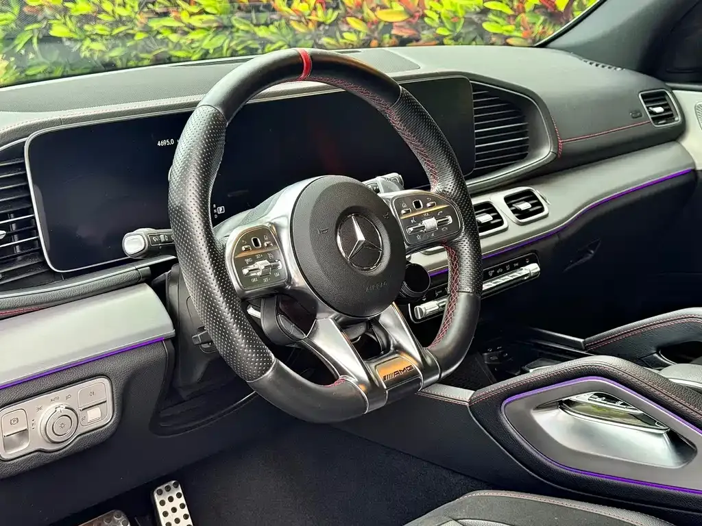 Mercedes-Benz GLE AMG — фото 7