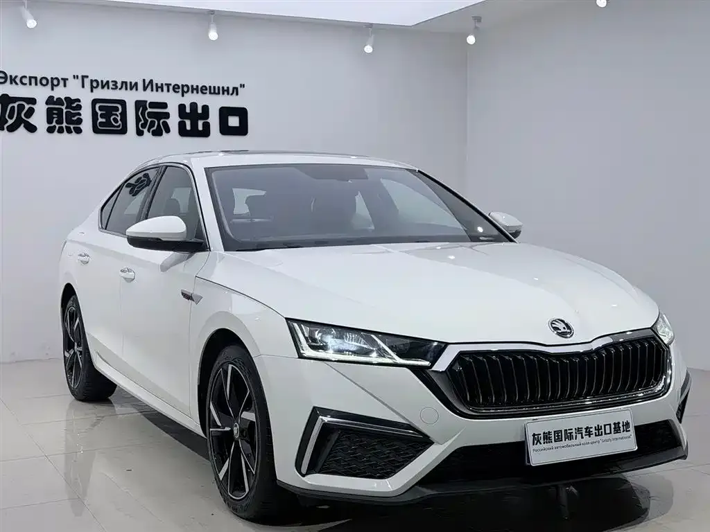 Skoda Octavia — фото 3