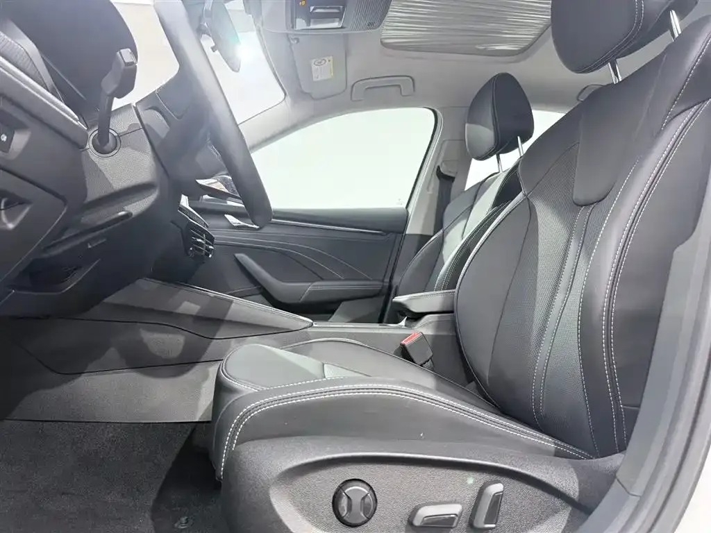 Skoda Octavia — фото 5