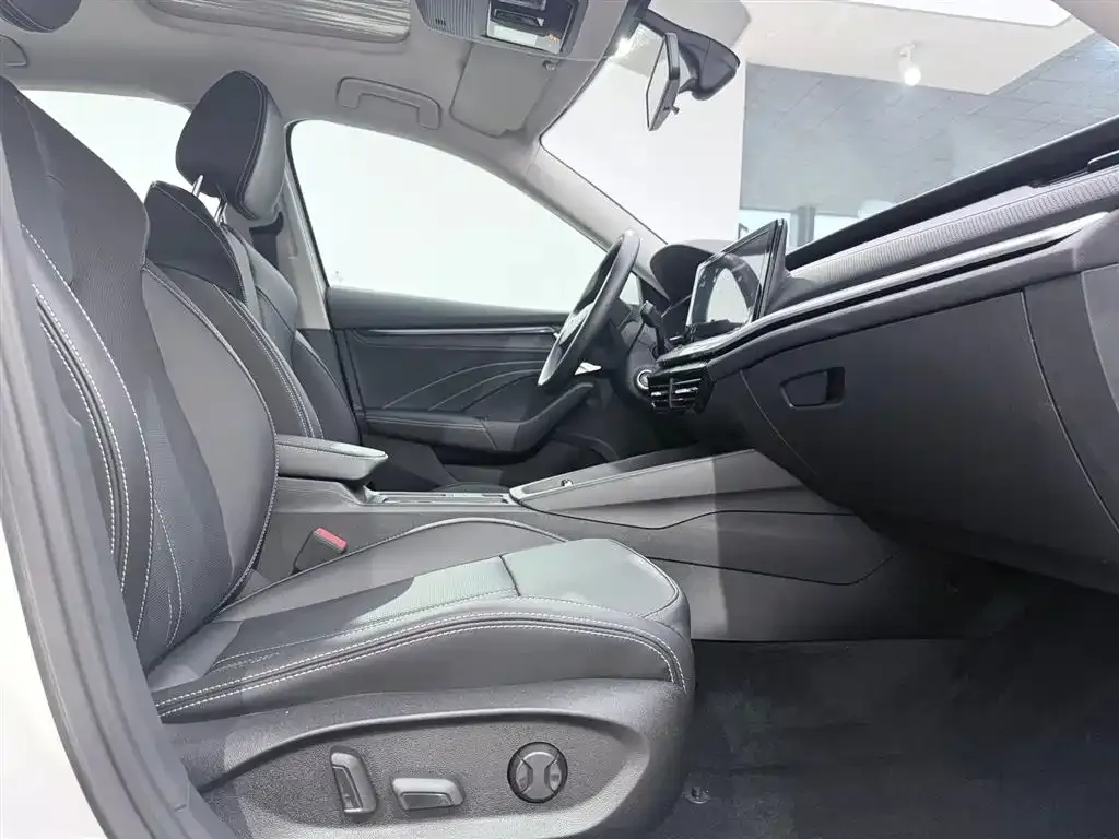 Skoda Octavia — фото 8