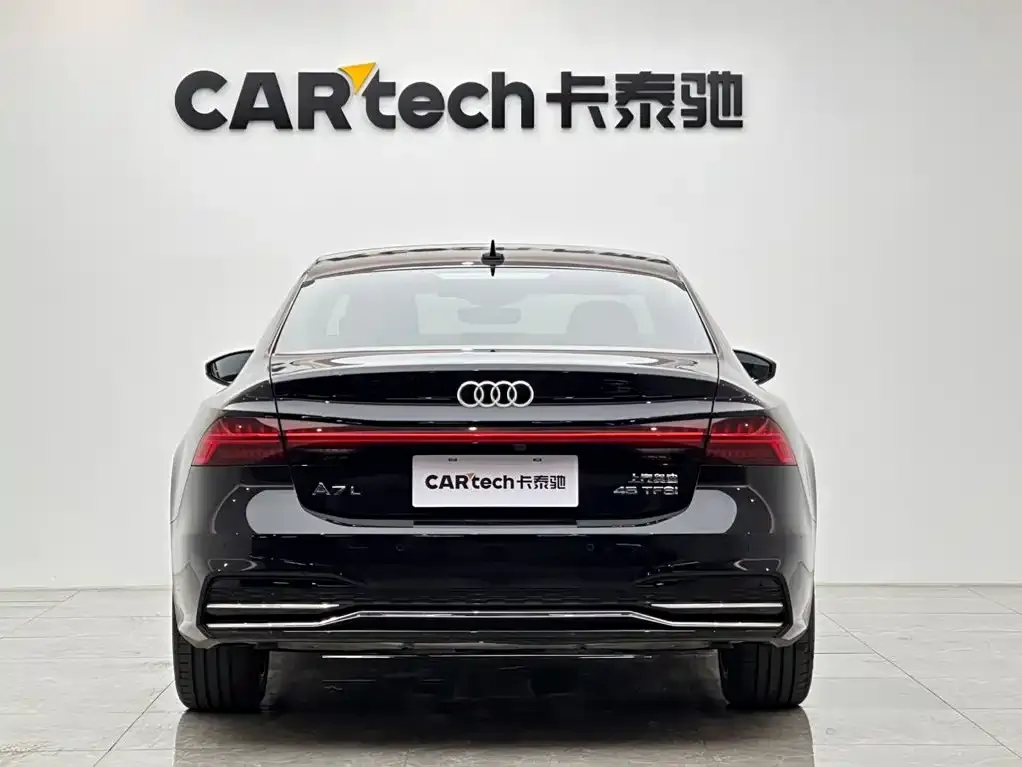 Audi A7L — фото 2