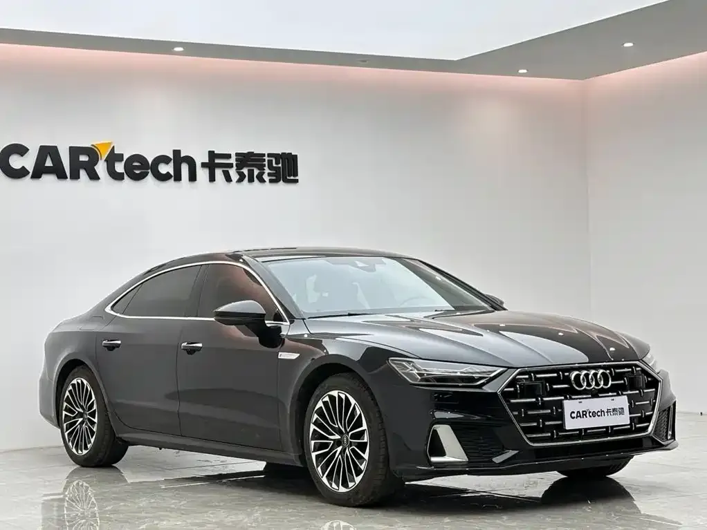 Audi A7L — фото 10