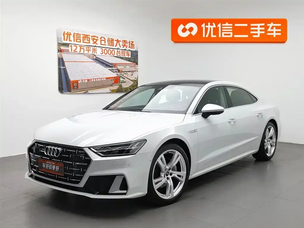 Audi A7L — фото 1