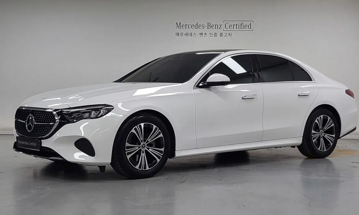 Mercedes-Benz E-Class — фото 1