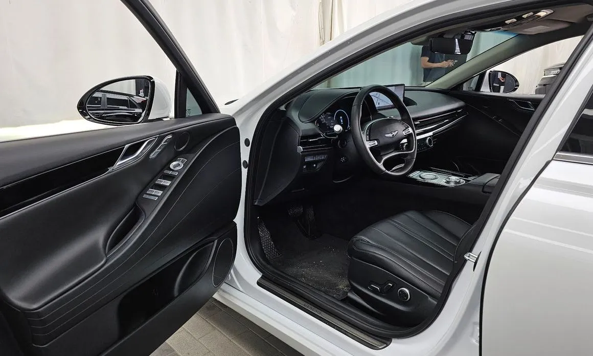 Genesis G80 — фото 10