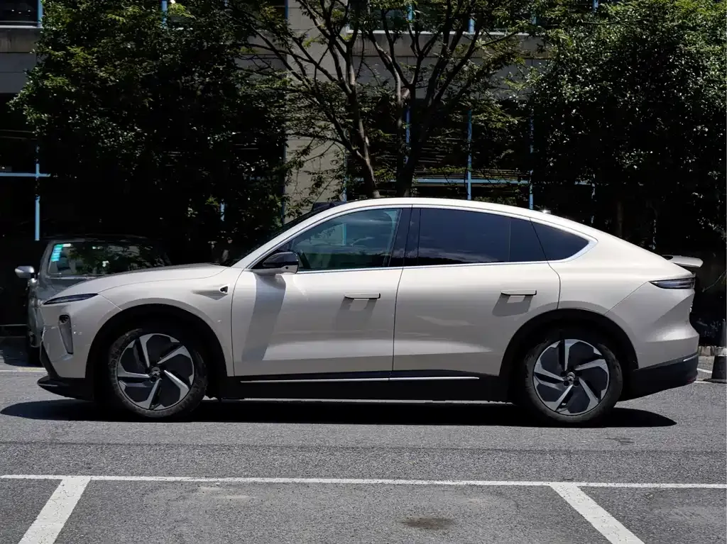 NIO EC7 — фото 9