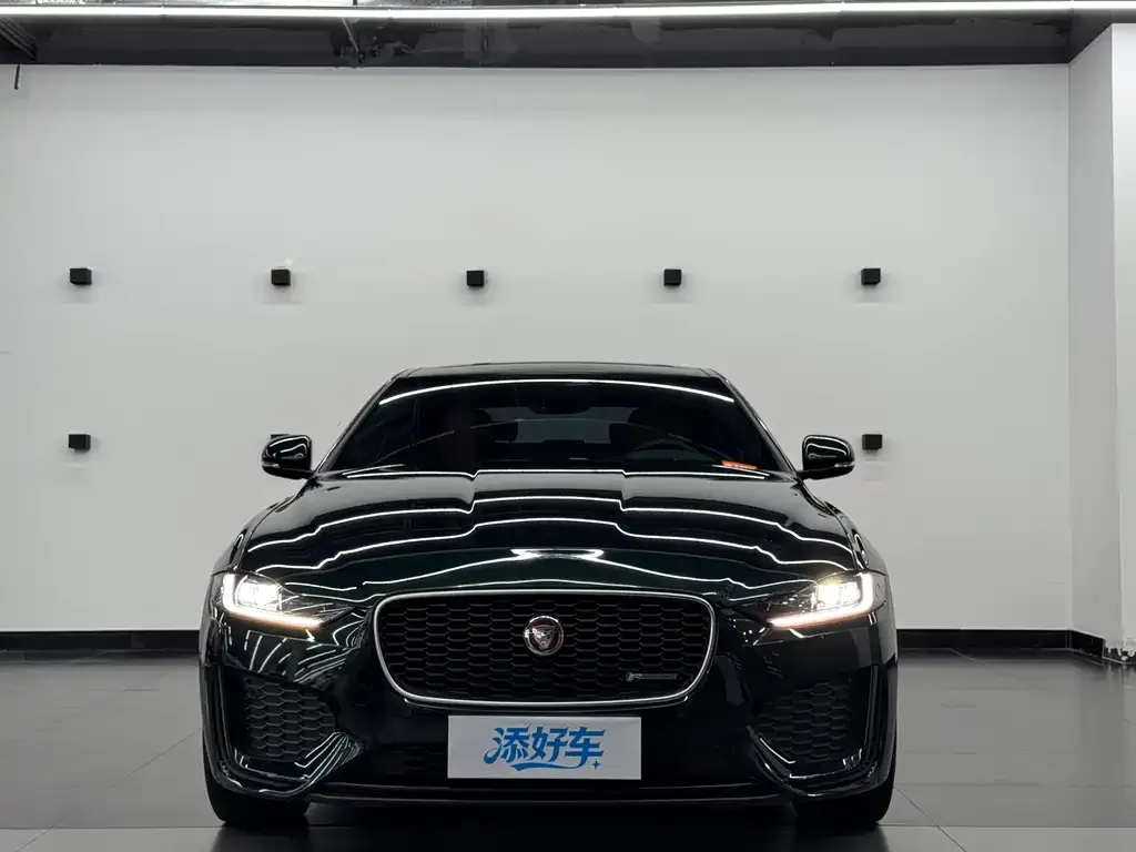 Jaguar XEL — фото 2
