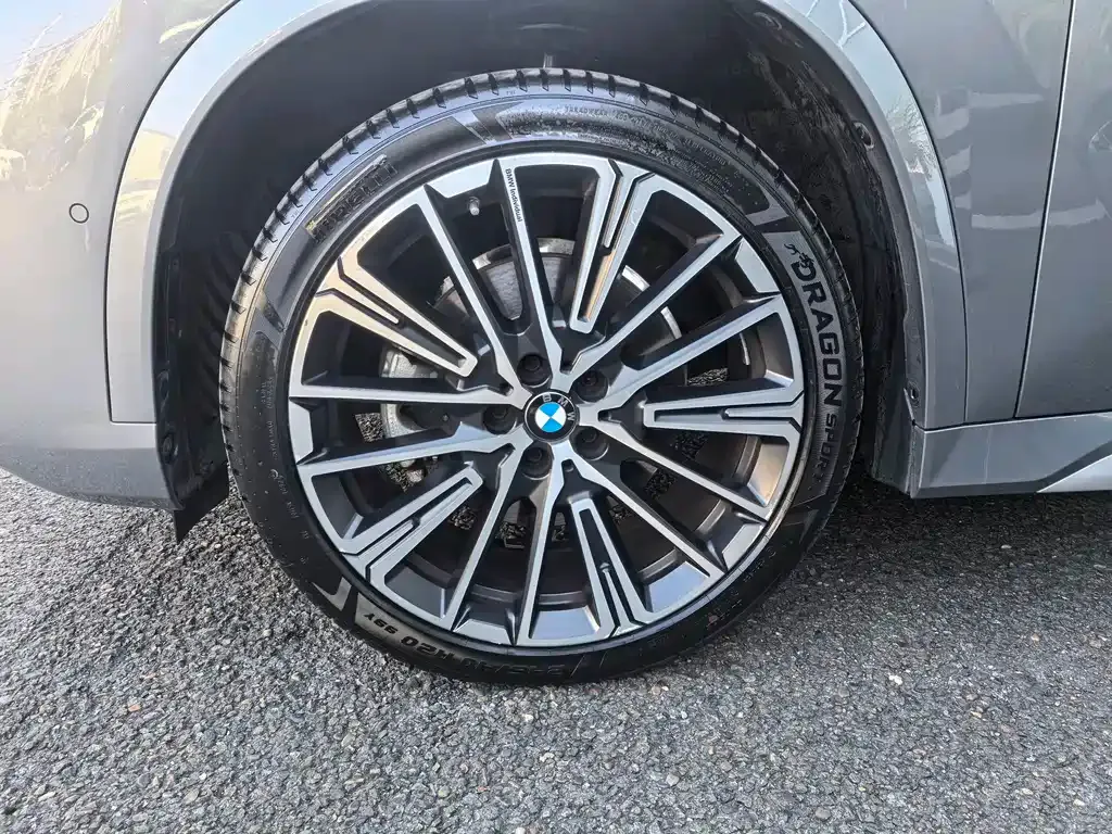 BMW X1 — фото 10