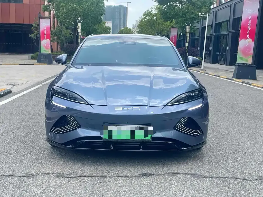 BYD Seal — фото 4