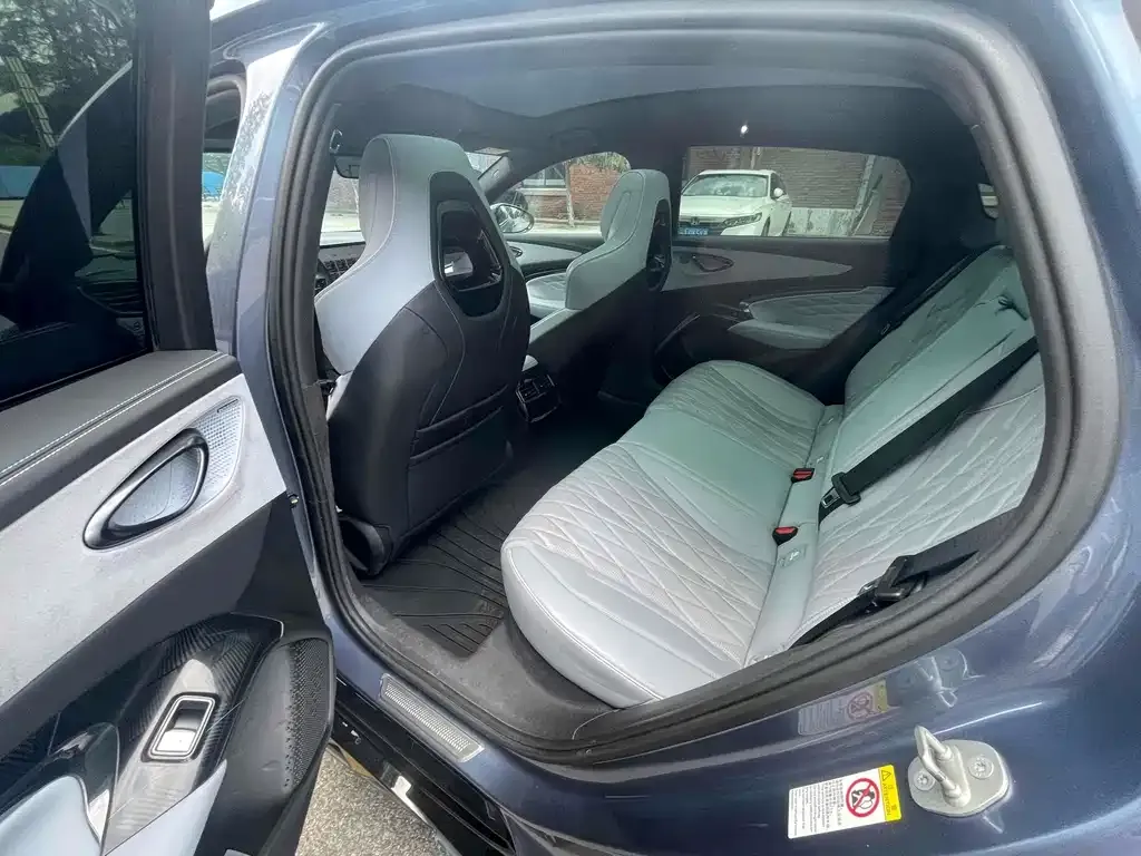 BYD Seal — фото 2