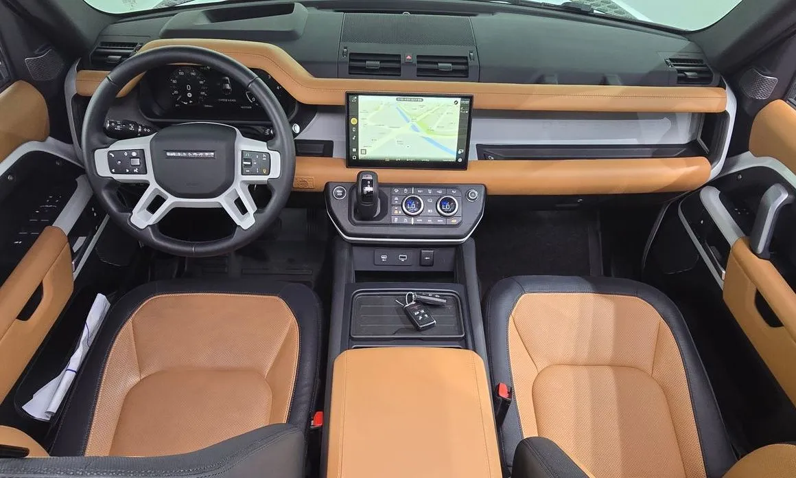 Land Rover Defender — фото 10
