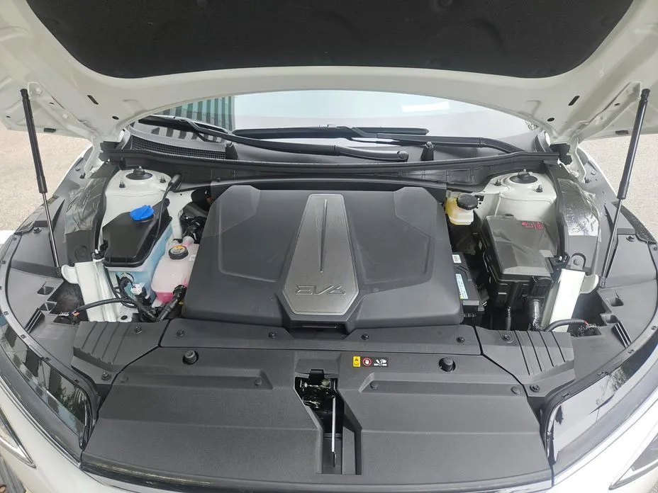 Kia EV6 — фото 4