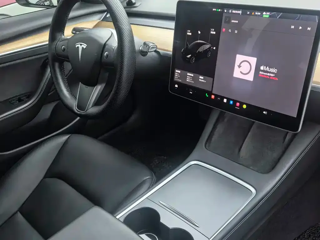 Tesla Model 3 — фото 3
