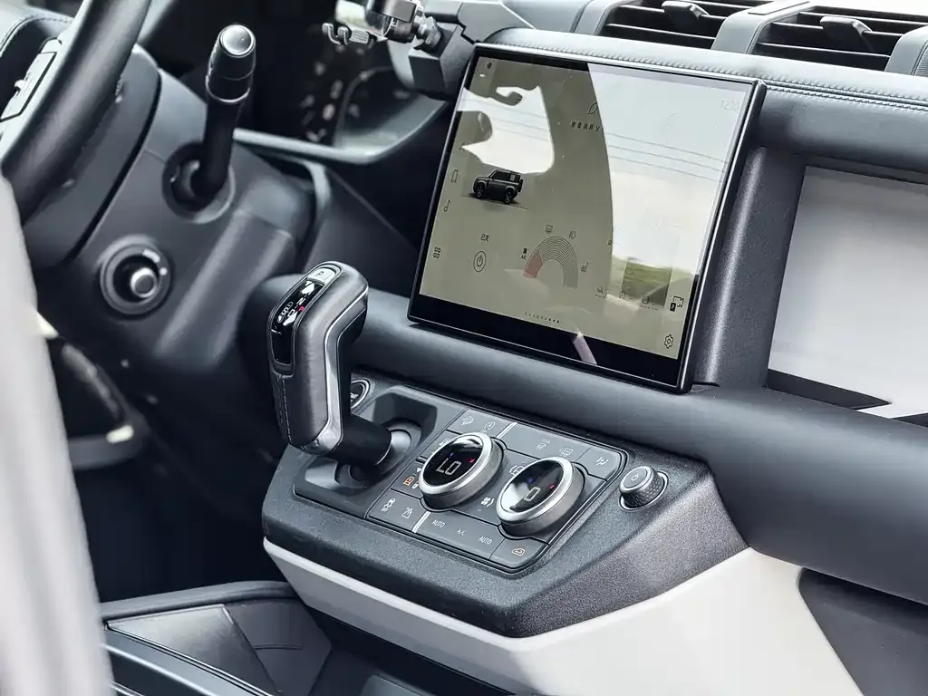 Land Rover Defender — фото 3