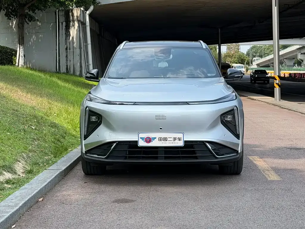 Geely Galaxy L7 — фото 10