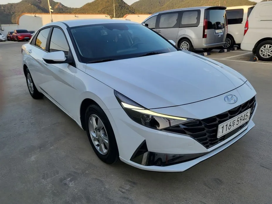 Hyundai AVANTE — фото 10