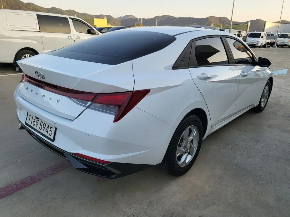 Hyundai AVANTE — фото 9