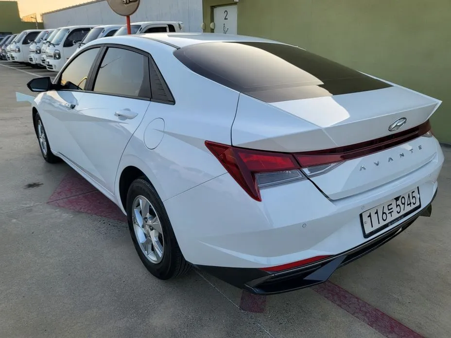 Hyundai AVANTE — фото 5