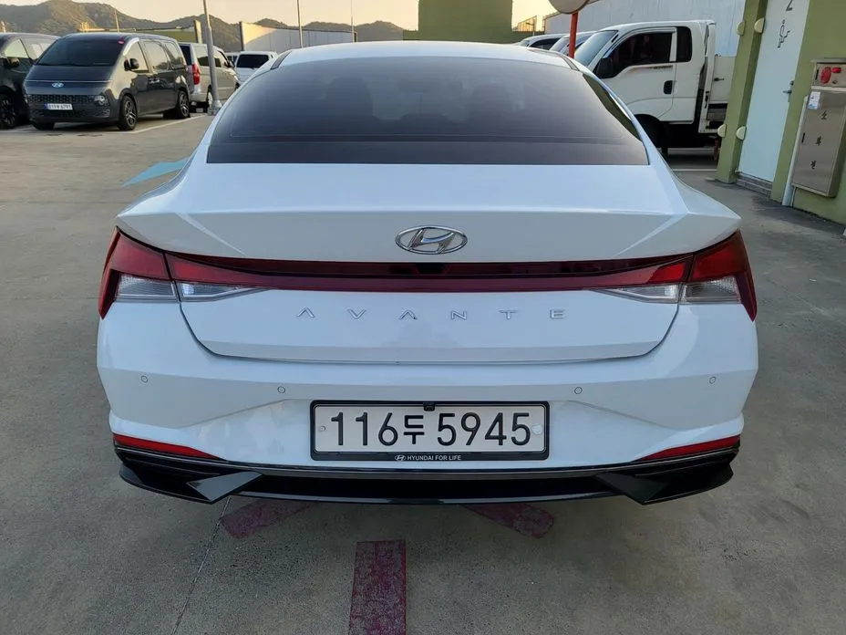 Hyundai AVANTE — фото 2