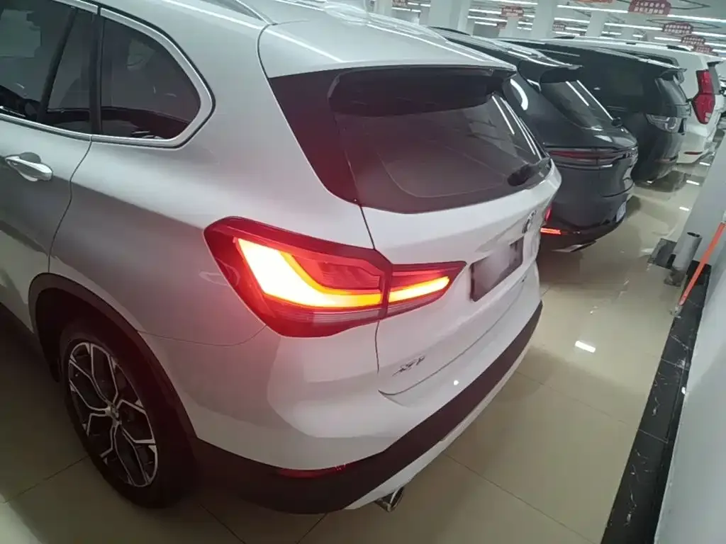 BMW X1 — фото 4