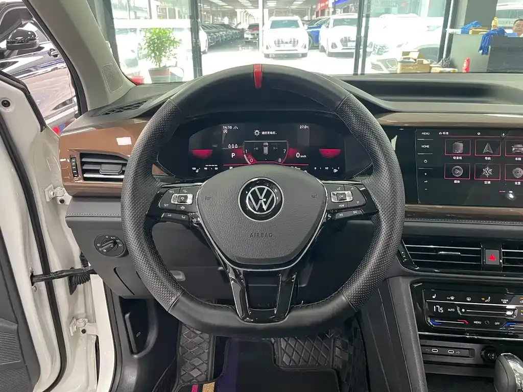 Volkswagen Tharu — фото 7