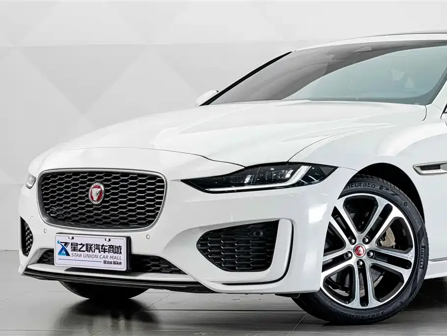 Jaguar XEL — фото 10