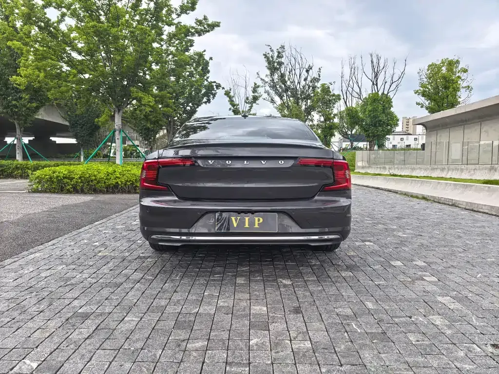 Volvo S90 — фото 7
