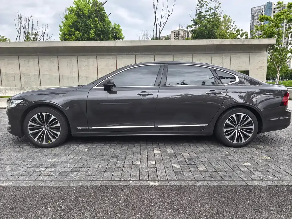 Volvo S90 — фото 8