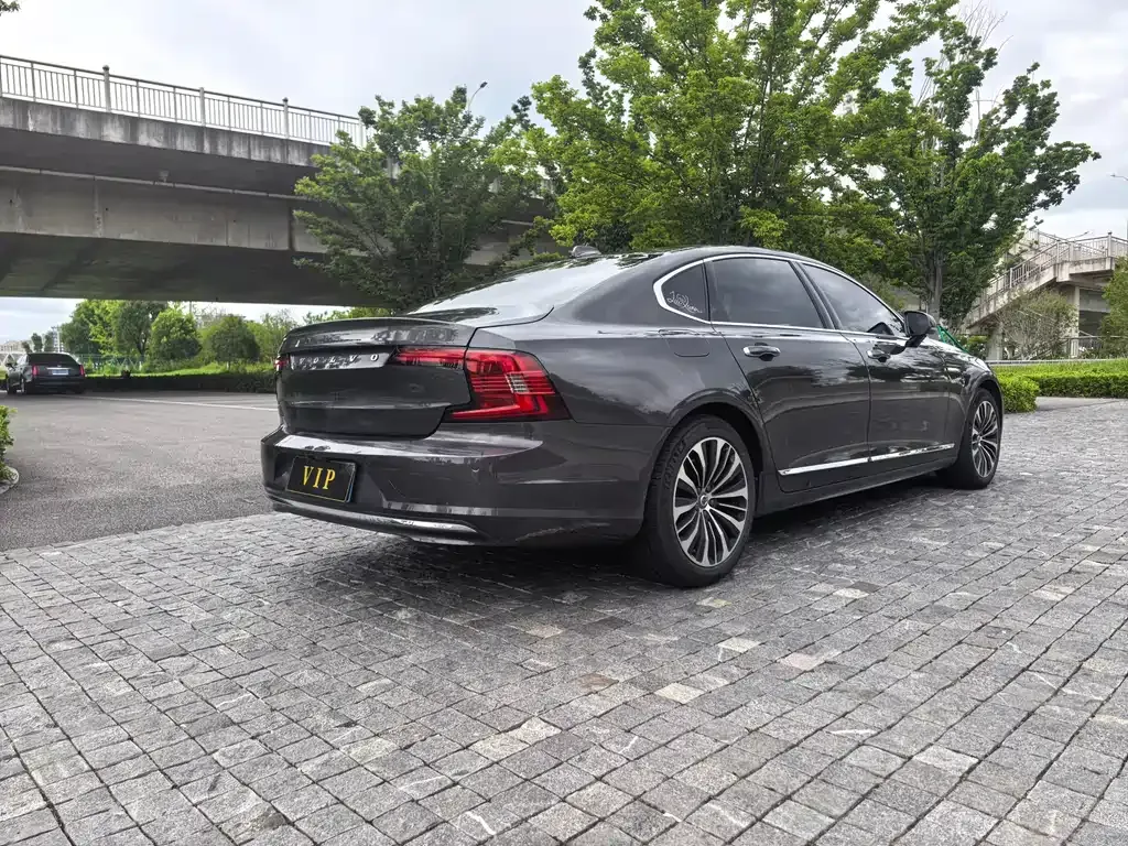 Volvo S90 — фото 6