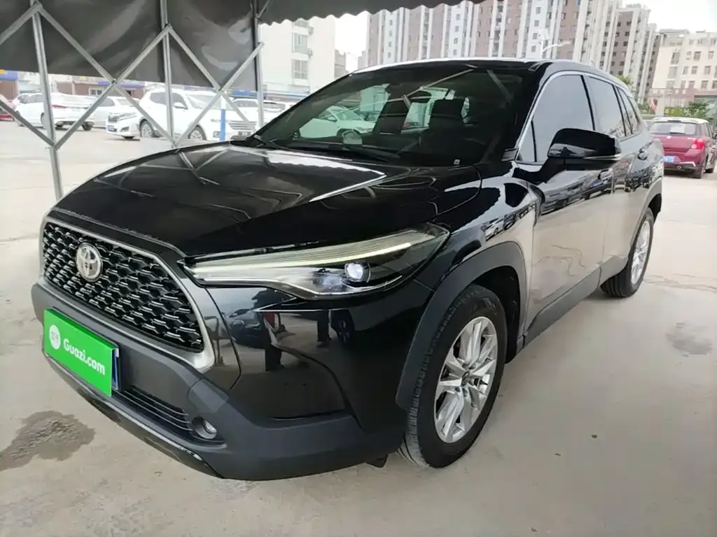Toyota Corolla Cross — фото 1