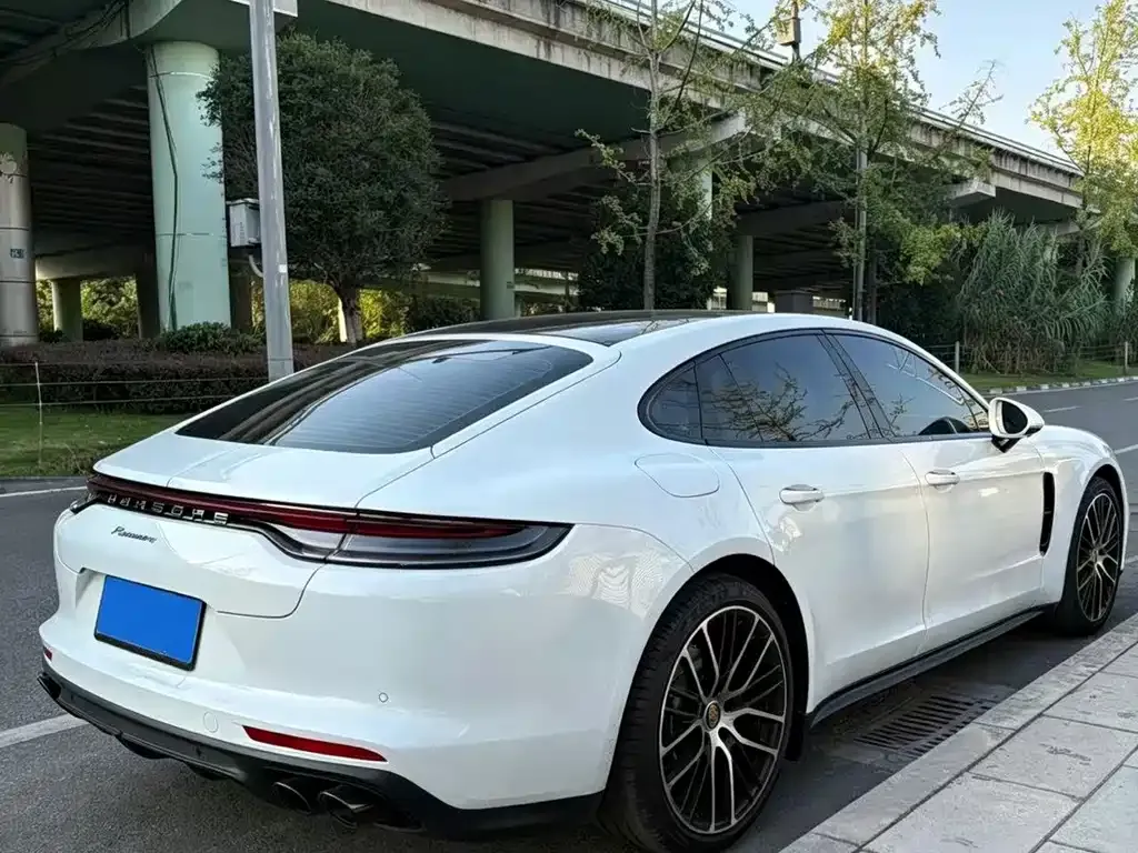 Porsche Panamera — фото 8