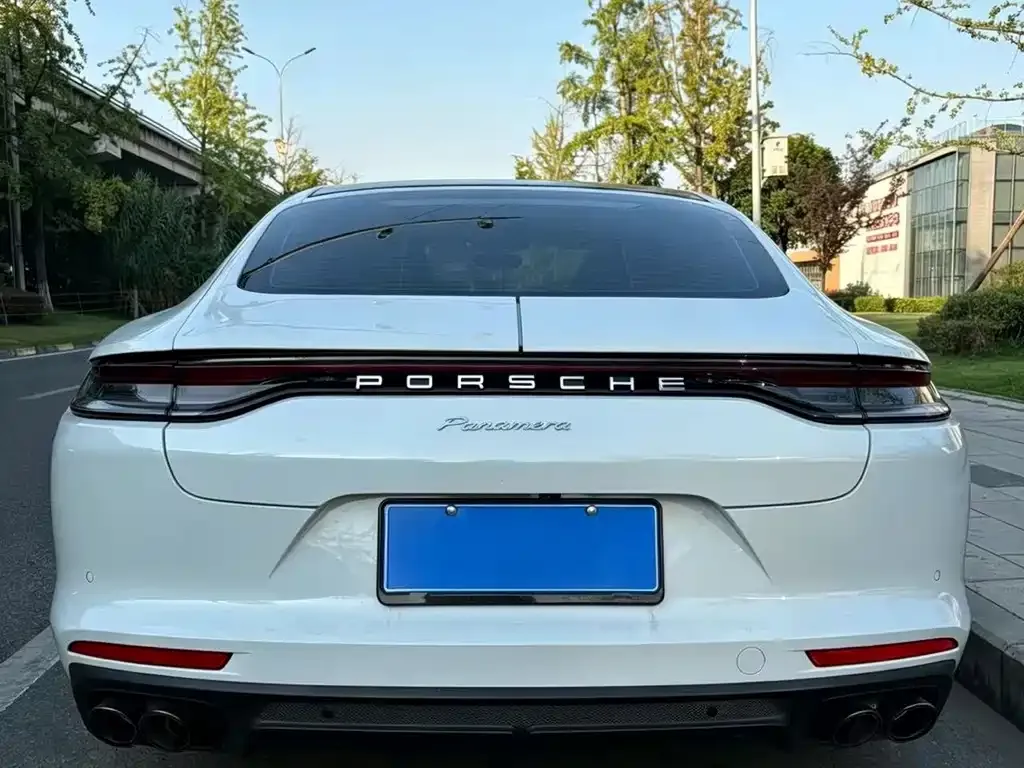 Porsche Panamera — фото 2
