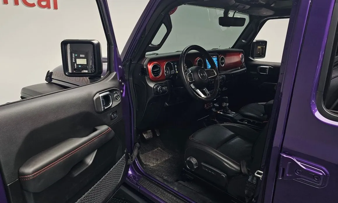 Jeep Wrangler — фото 10