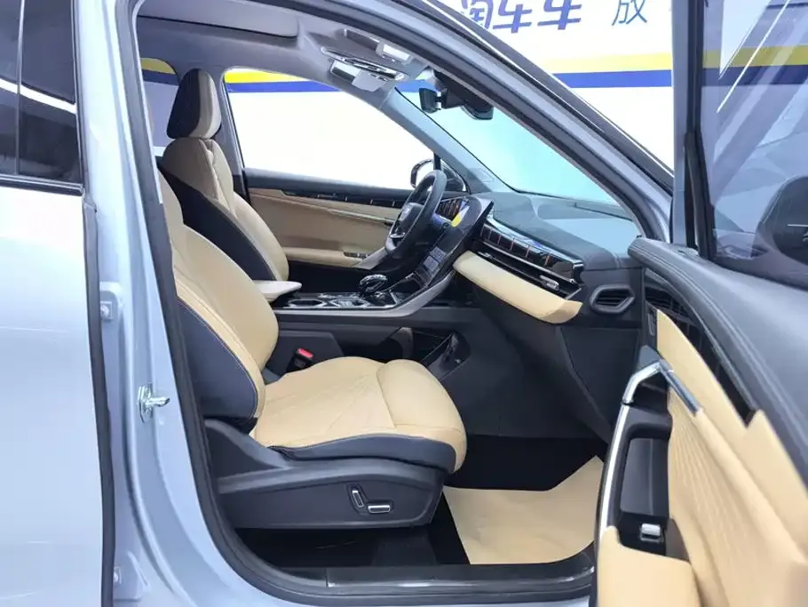 Geely Boyue L 2024 из CN, фото 9