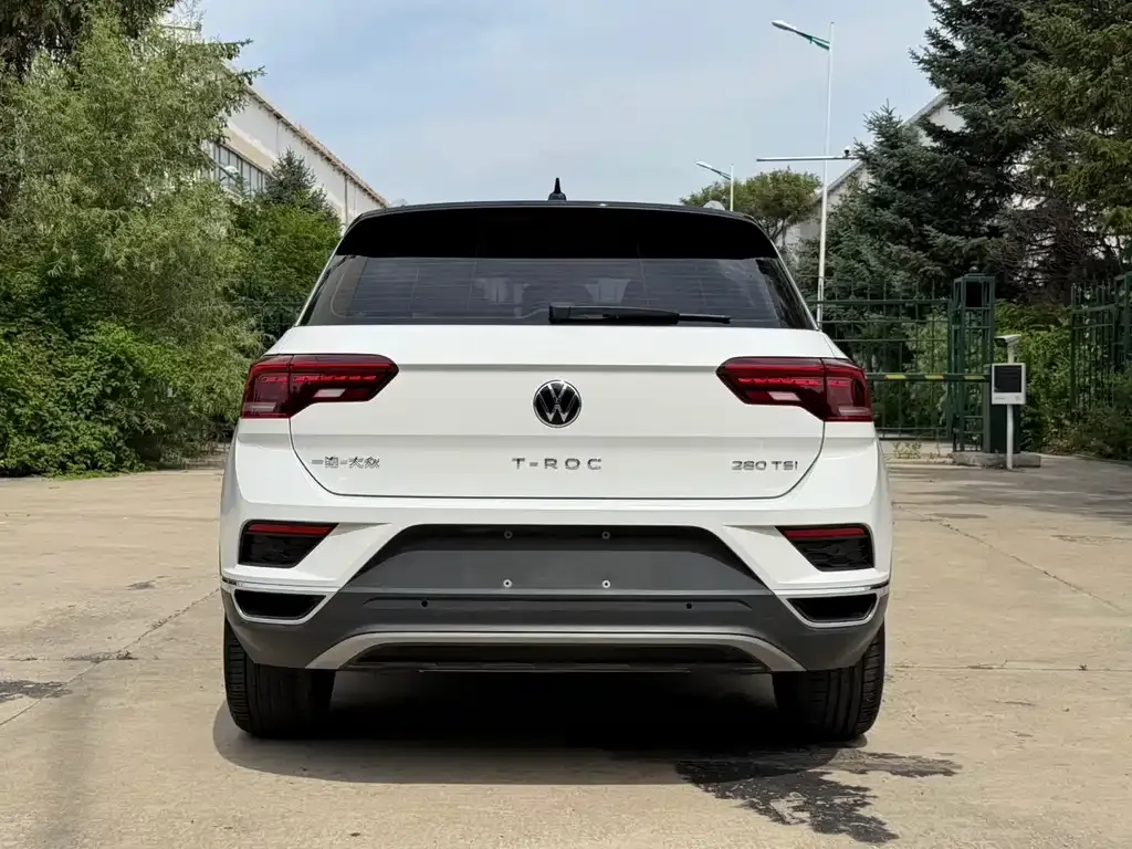 Volkswagen T-Roc — фото 4
