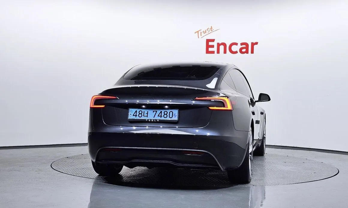 Tesla Model 3 — фото 3