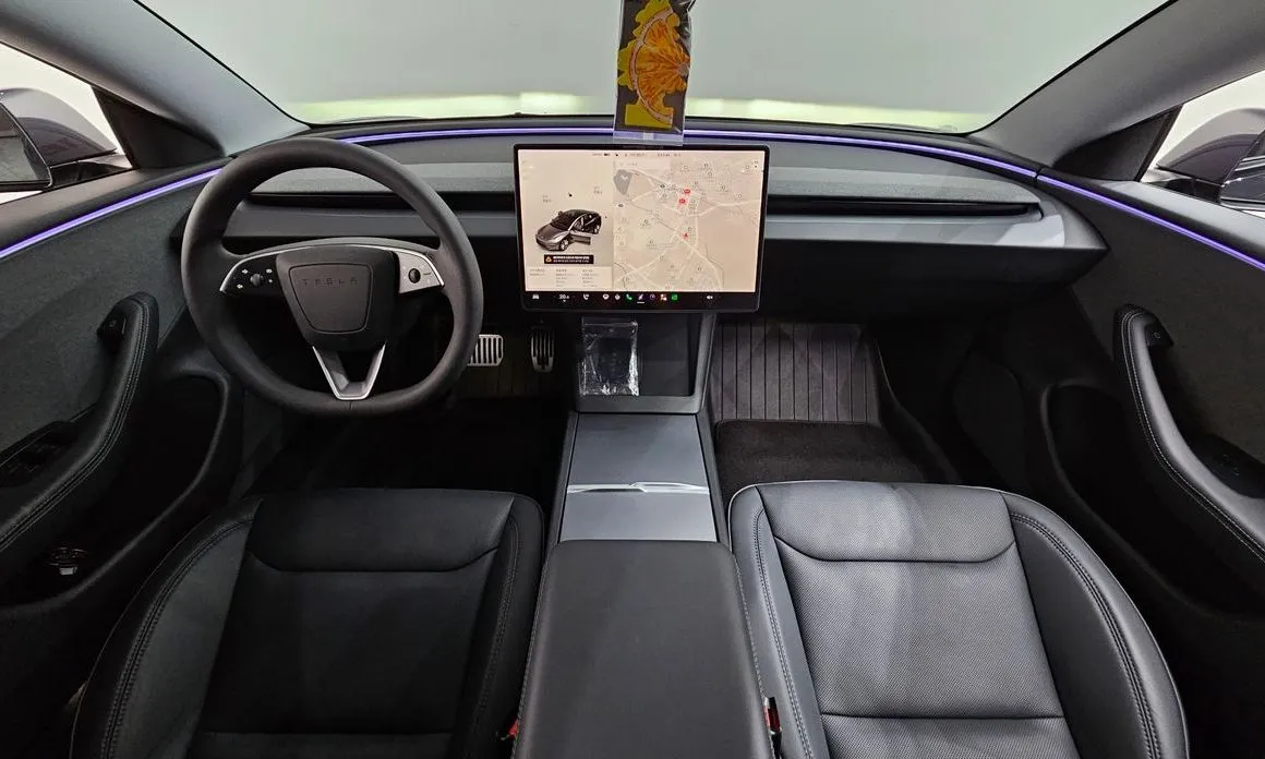 Tesla Model 3 — фото 4