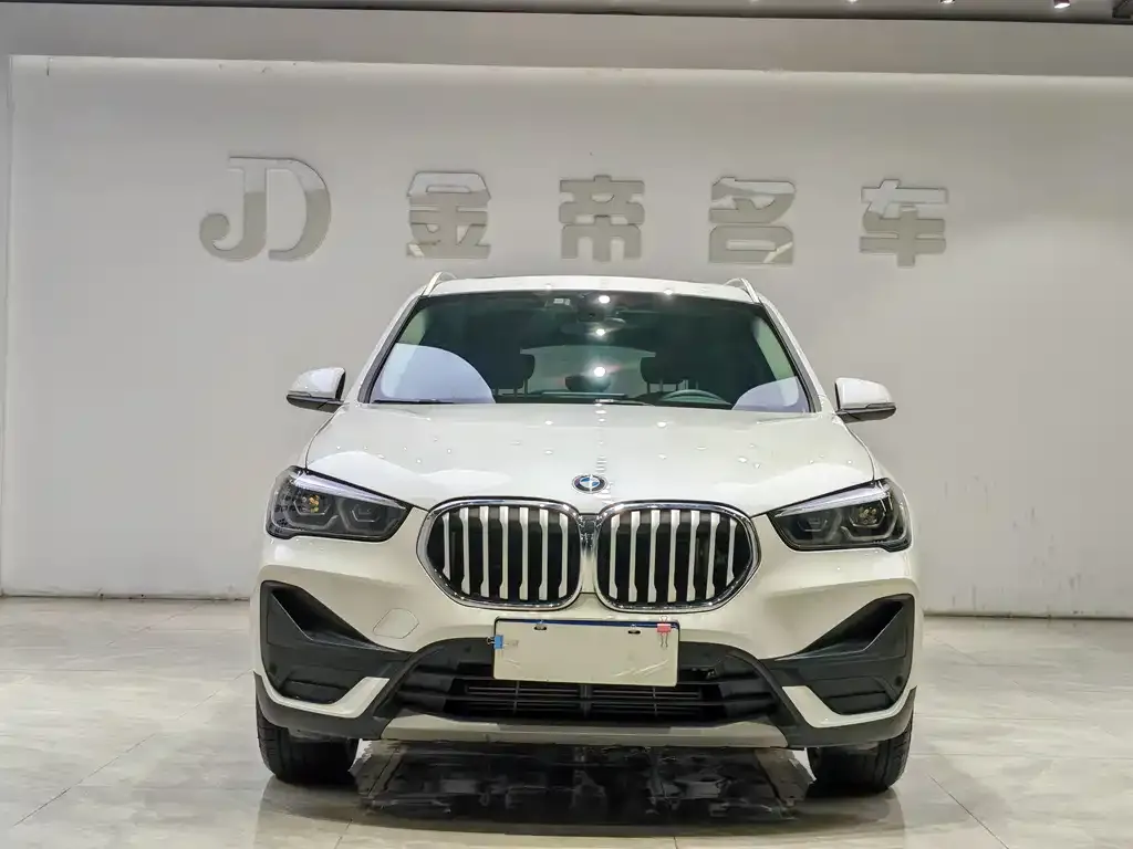 BMW X1 — фото 2